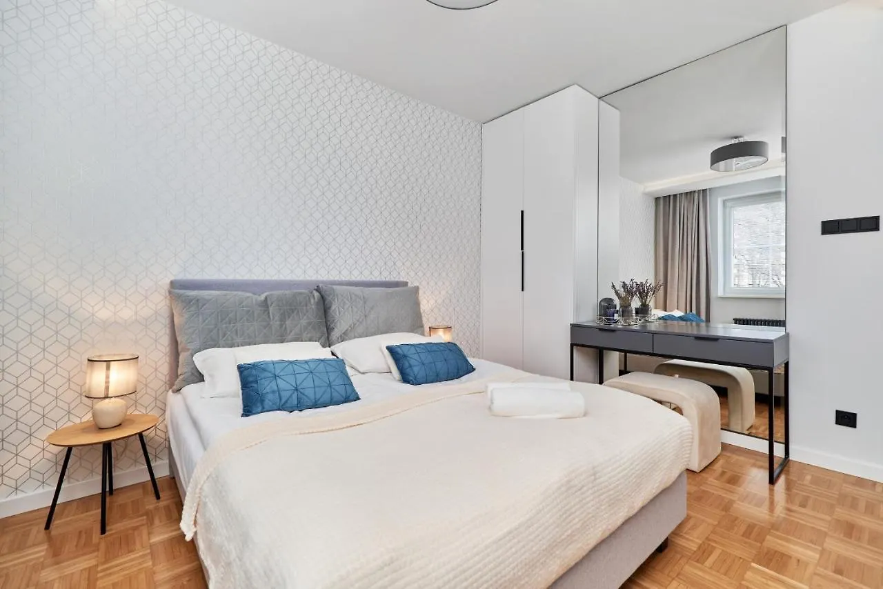 Apartment In The Heart Of Wroclaw By Renters Prestige