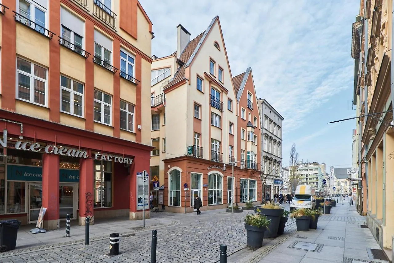 Apartment In The Heart Of Wroclaw By Renters Prestige 0*,  Polonia