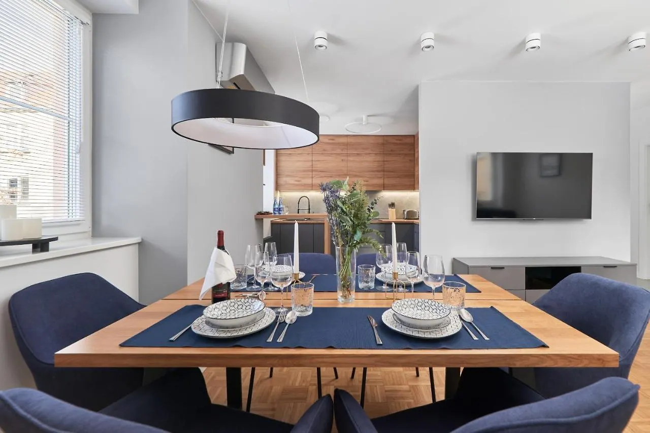Apartment In The Heart Of Wroclaw By Renters Prestige Polonia
