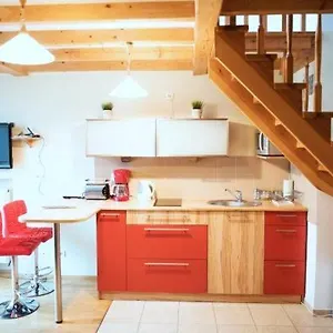 https://0ld-town-apartment-czysta.krakowhotelspoland.com