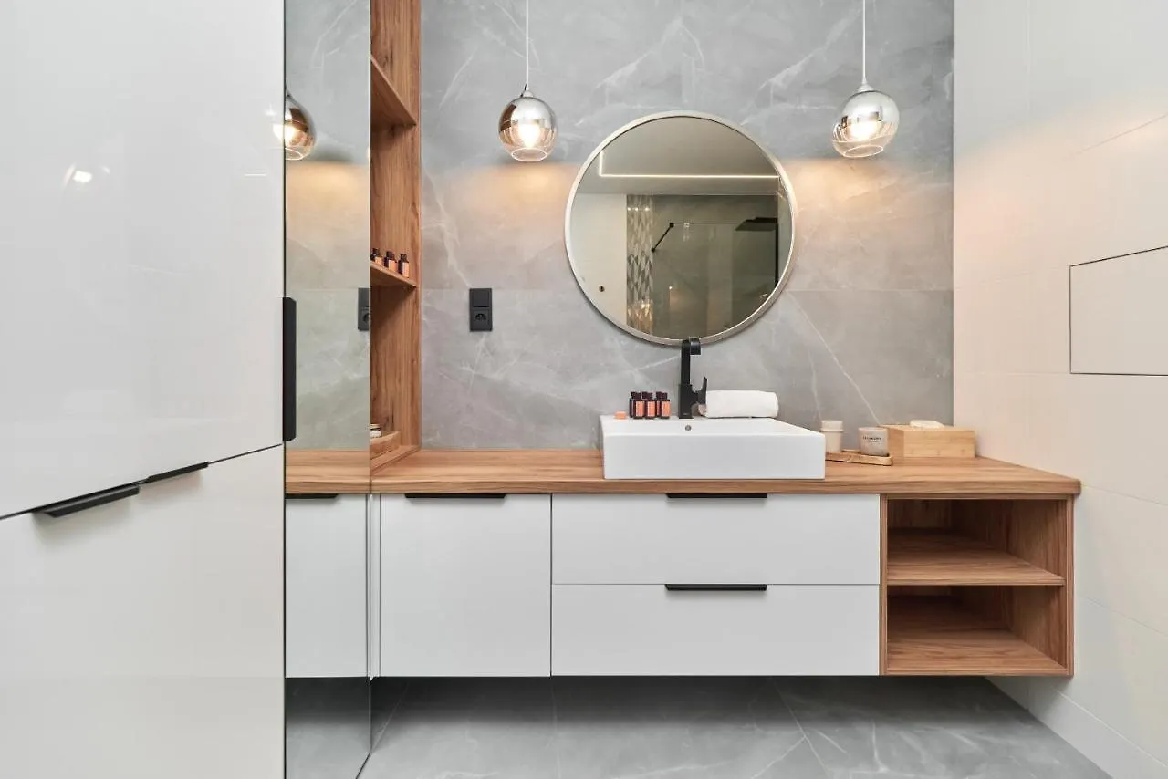 Apartment In The Heart Of Wroclaw By Renters Prestige
